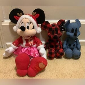 Minnie and Mickey Mouse plush lot